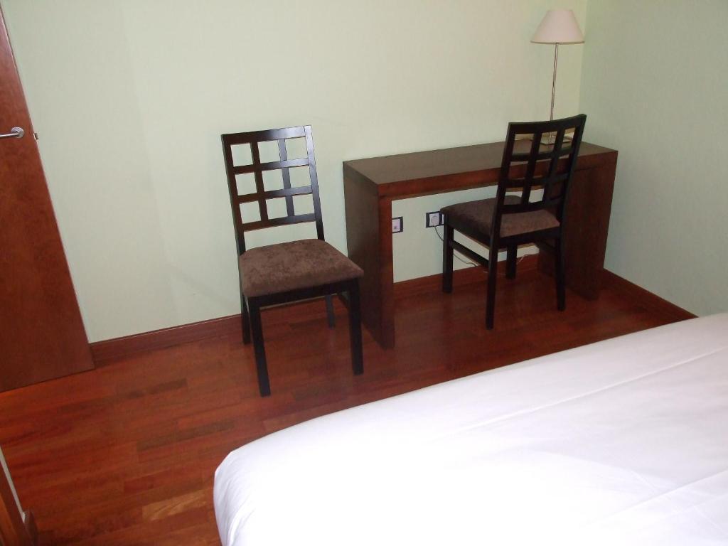 Roca Nevada Suites Villanúa Zimmer foto